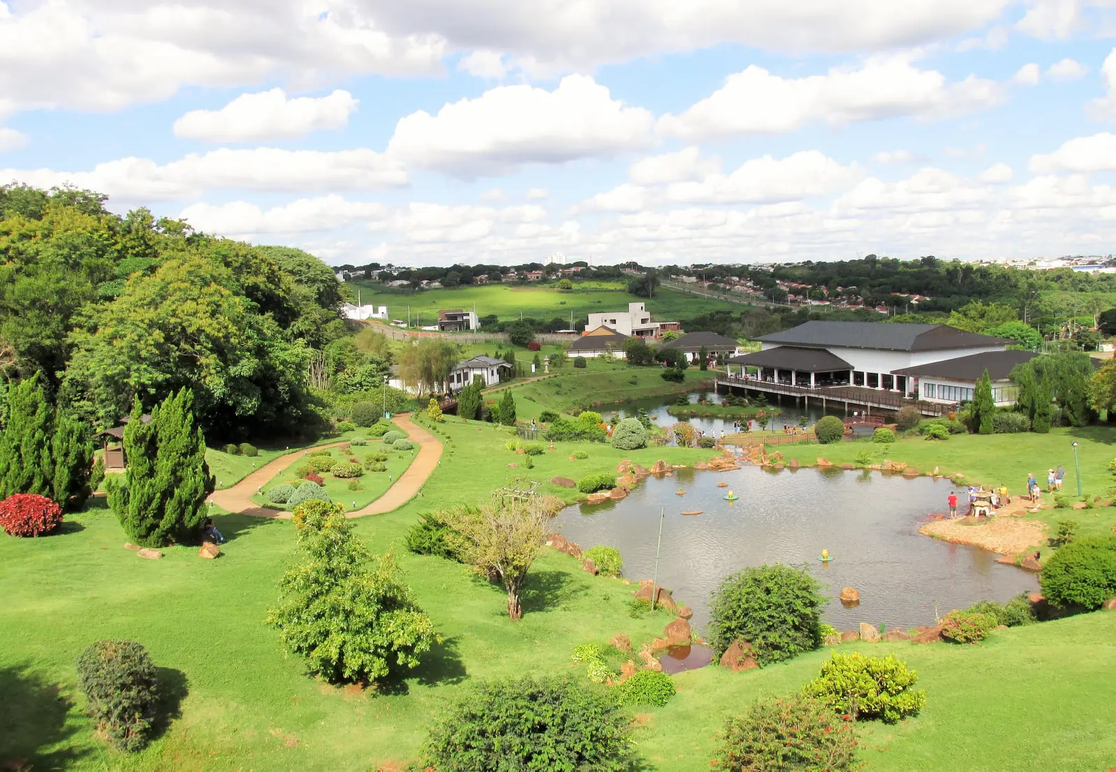 Sem previsão de chuva, Maringá tem tempo firme e máxima de 30°C nesta segunda-feira