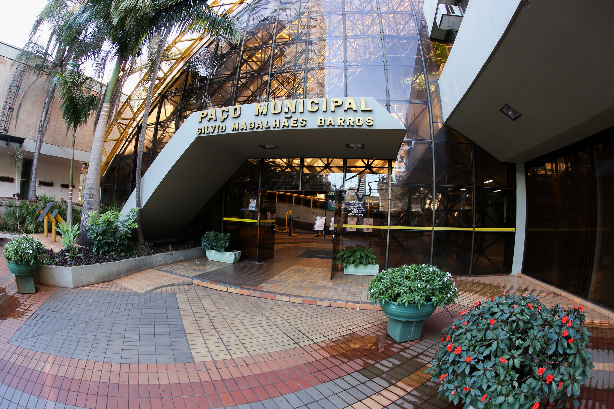 Novo decreto estabelece o que pode funcionar no feriadão de Páscoa em Maringá