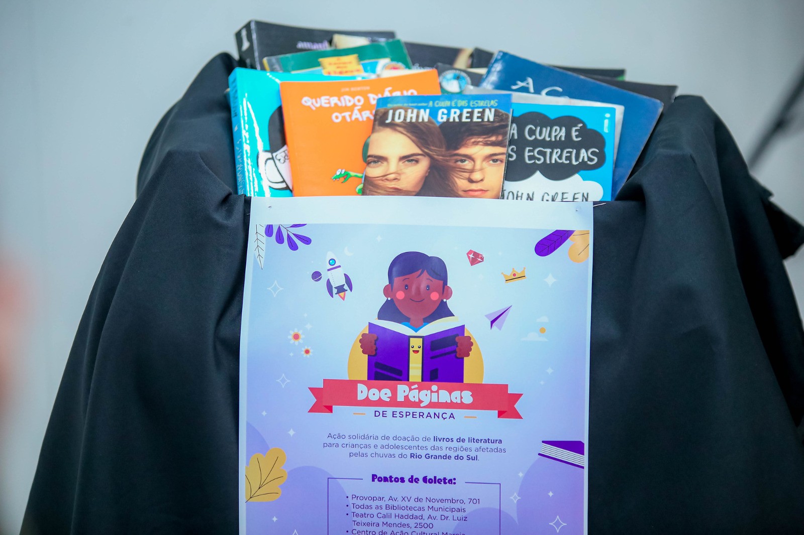 Maringá lança campanha de arrecadação de livros para crianças do RS