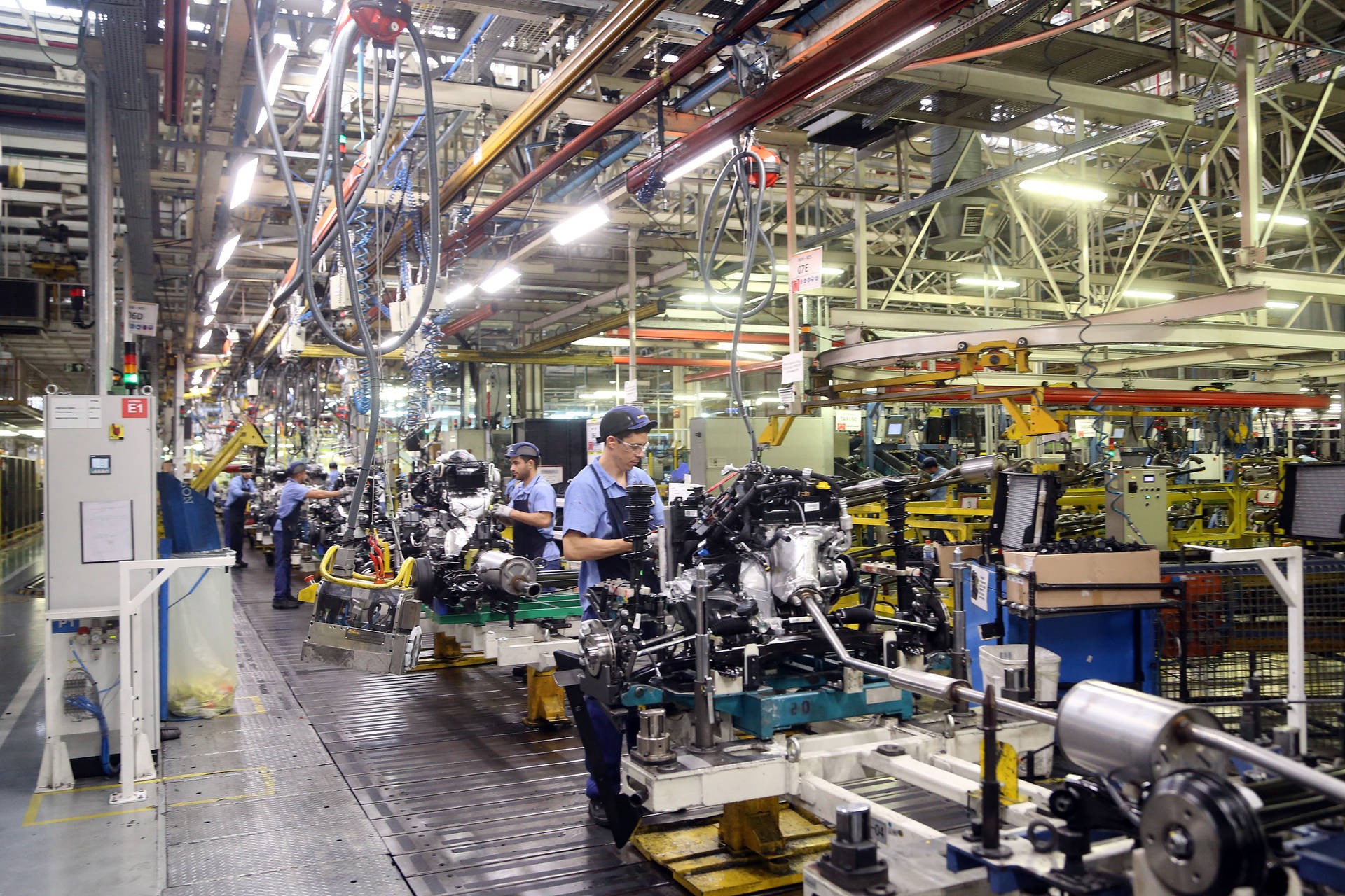 Na contramão do país, produção industrial do Paraná cresce em agosto