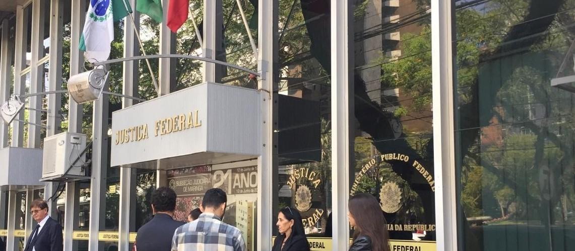 Empresário ganha indenização de R$ 14,5 mil após BMW cair em buraco