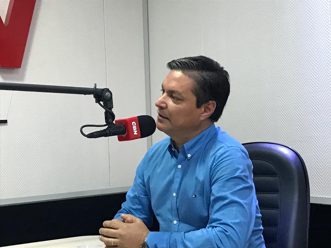 Educação ainda recente a crise, mas cresce a distância