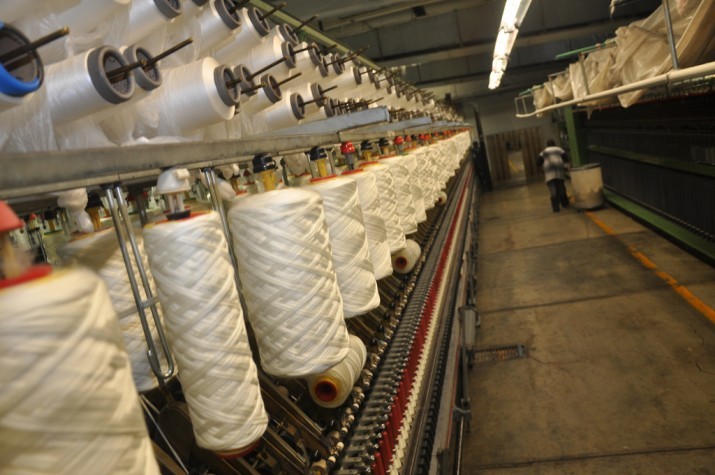 Indústrias têxteis estão entre as que mais poluem o planeta