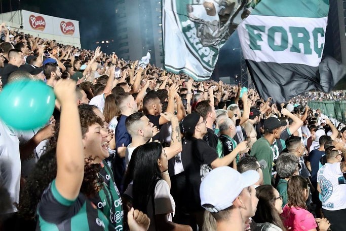 MFC venderá ingressos para público geral respeitando limite de 14 mil torcedores