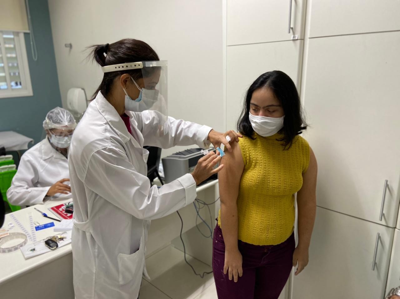 Pessoas com comorbidades específicas serão vacinadas nessa segunda-feira (10) em Maringá