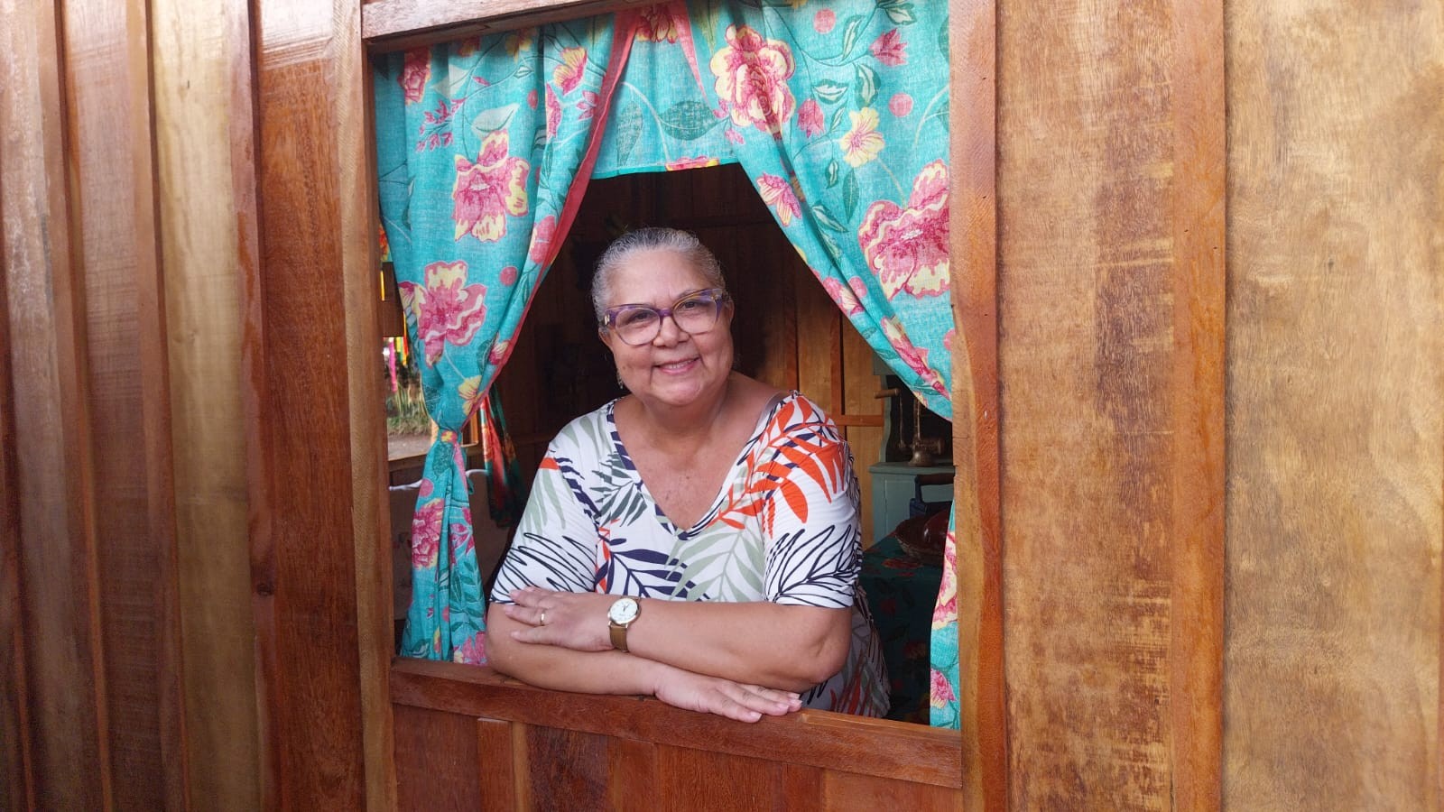 Casa do Colono emociona a visitante Elisabete Martins