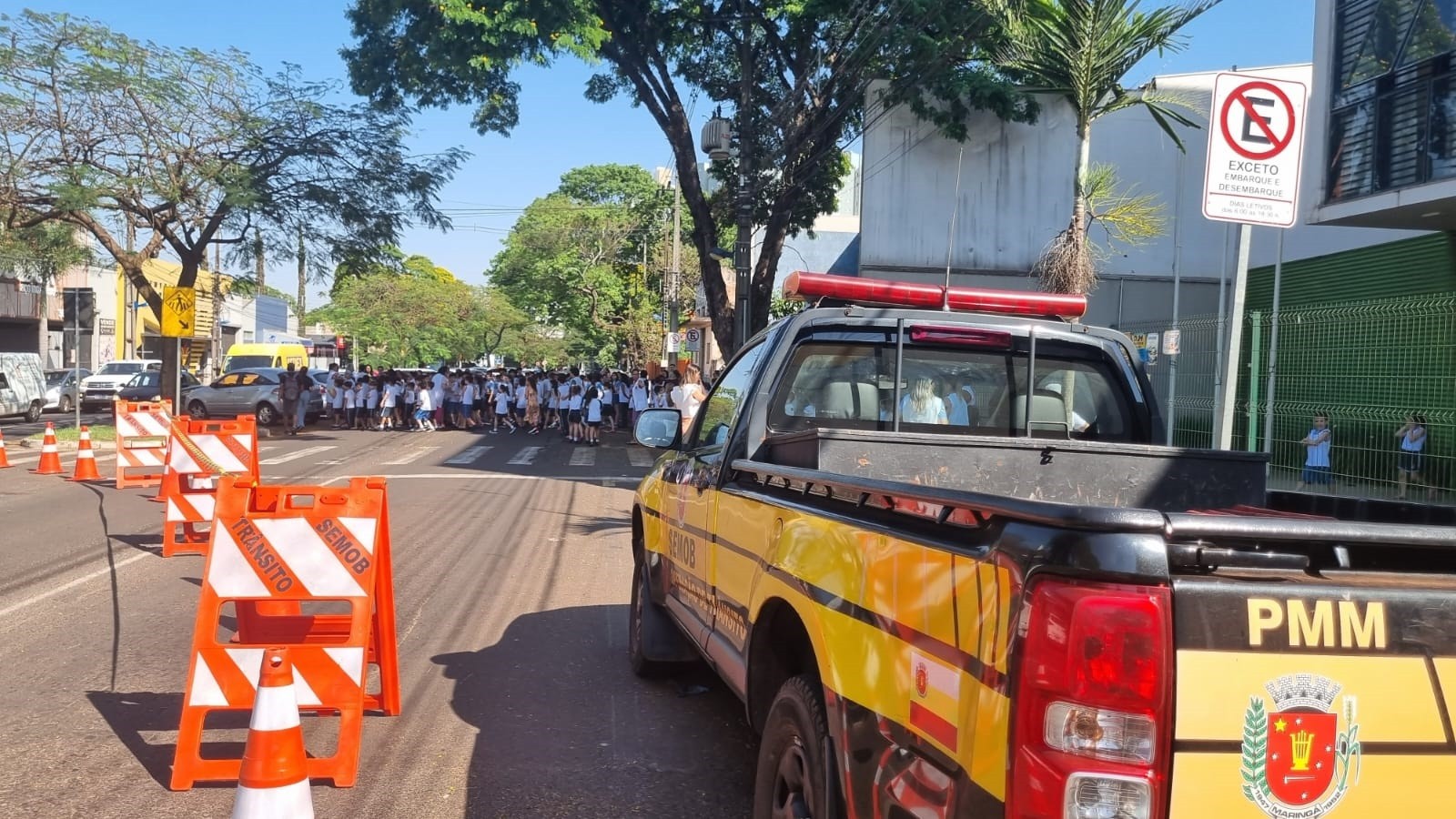 Evacuação em escolas municipais e acidente no centro chamam atenção