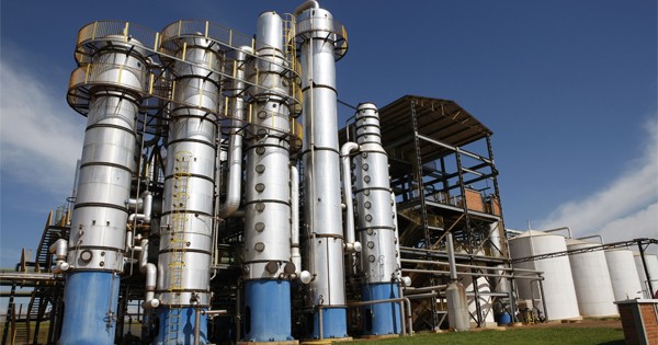 Brasil pode passar a produzir até 50 bilhões de litros de etanol por safra até 2028