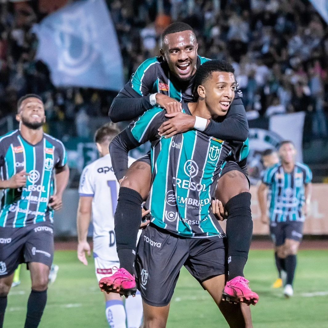 Maringá Futebol Clube vence o Água Santa por 2 a 0