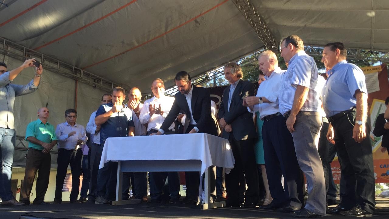 Sarandi recebe R$ 20 mi para obras de esgoto