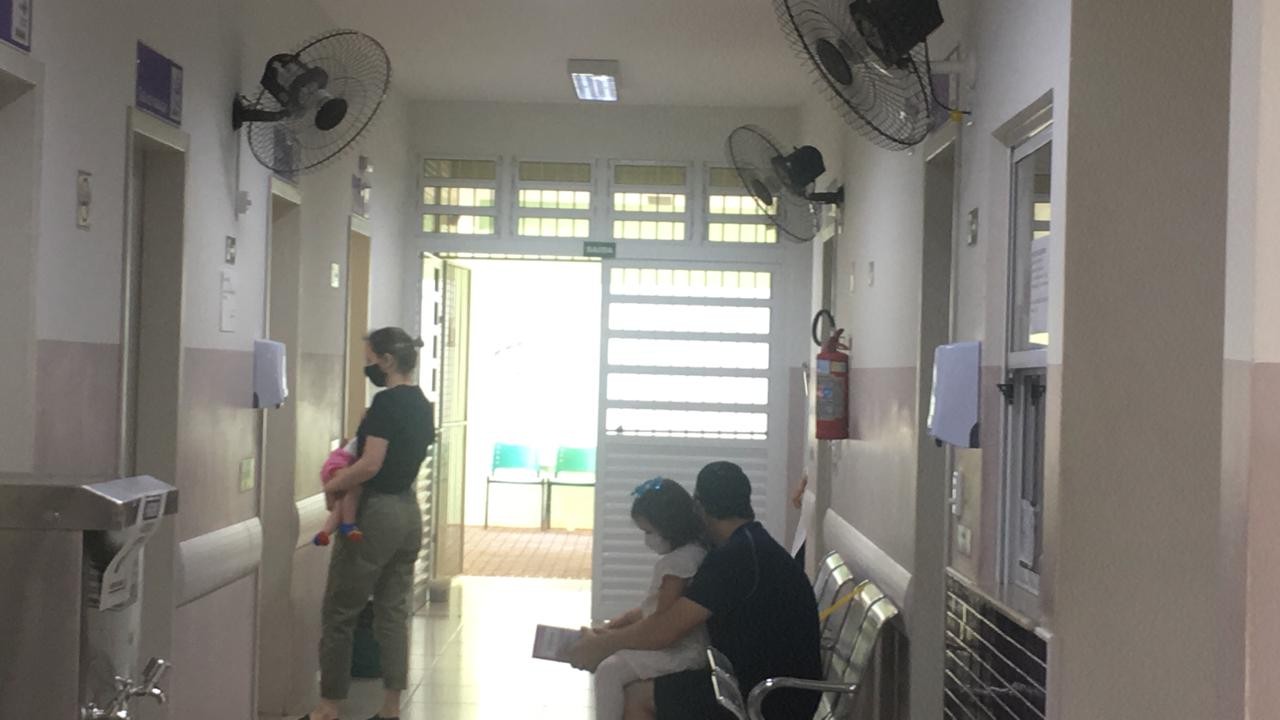 Unidades de Saúde de Maringá estão vacinando neste sábado (17)