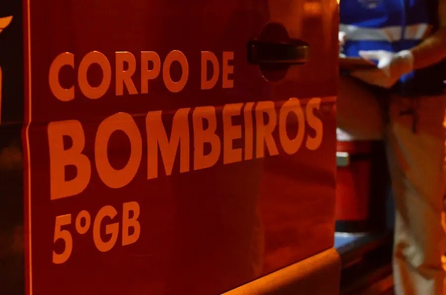 Jovem morre carbonizada durante incêndio na região