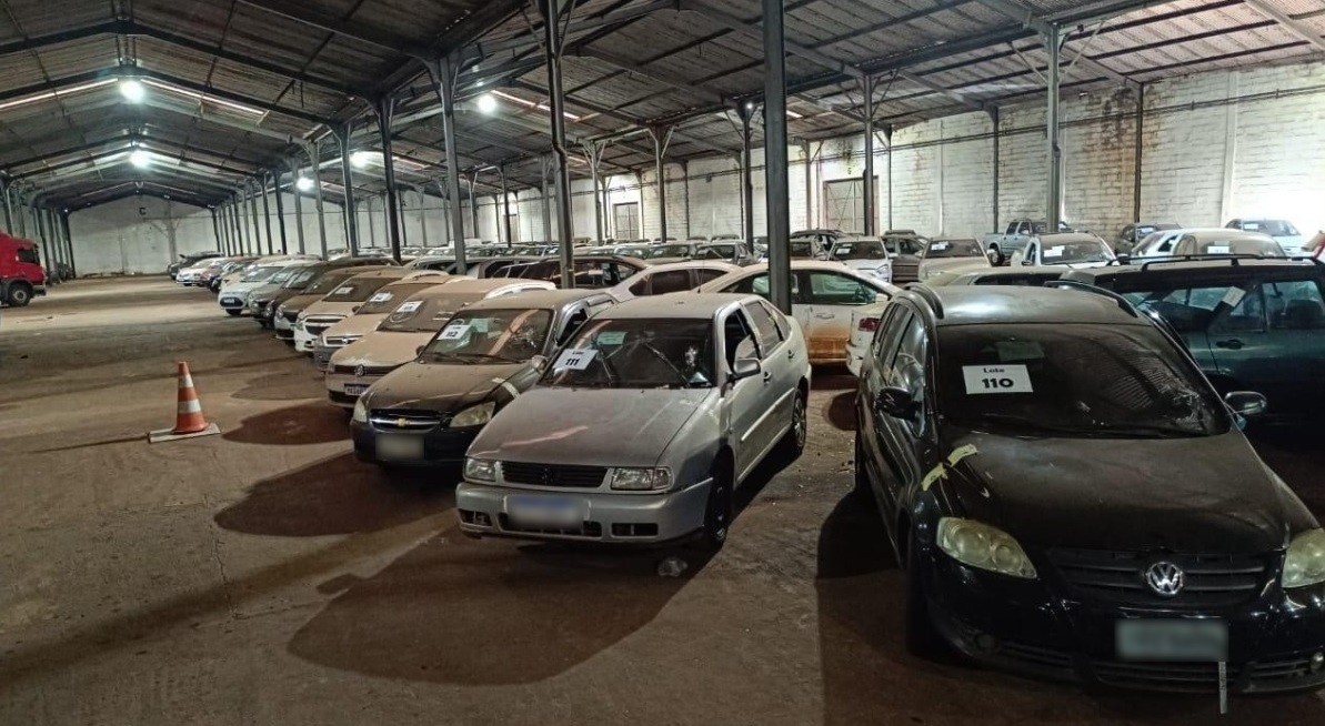 RF realiza leilão de veículos apreendidos em Maringá