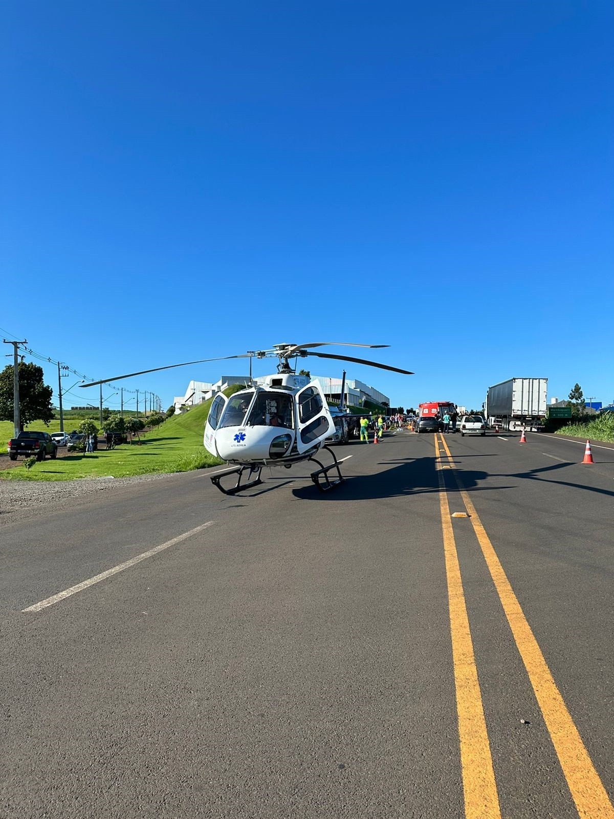 Acidente entre dois carros na PR-444 deixa uma pessoa morta
