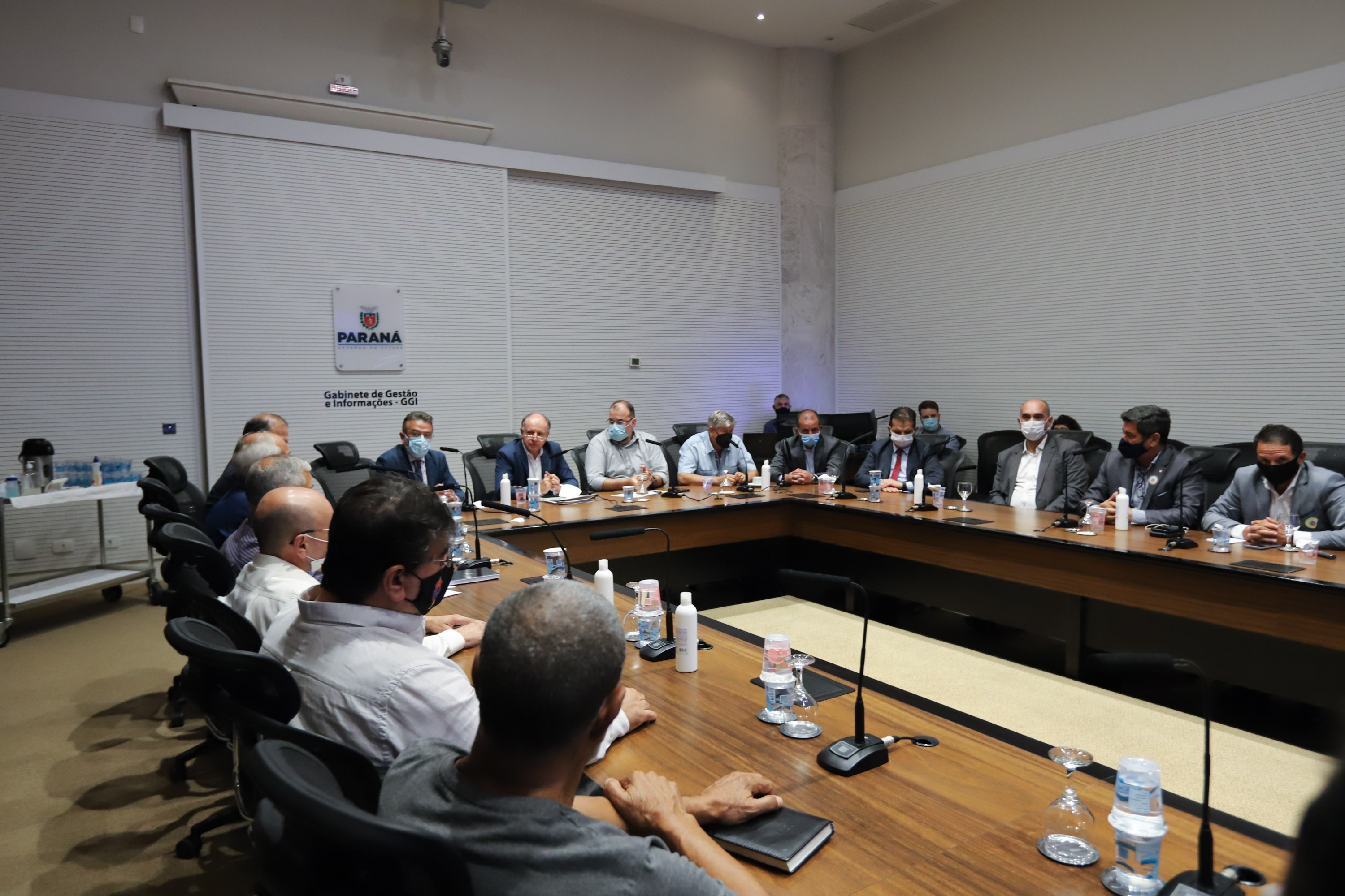 Grupo de trabalho vai revisar o subsídio salarial dos militares do Paraná