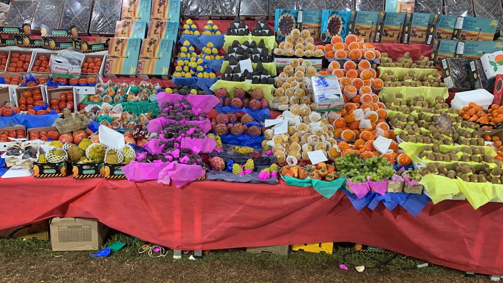 Frutas exóticas atraem visitantes na Expoingá