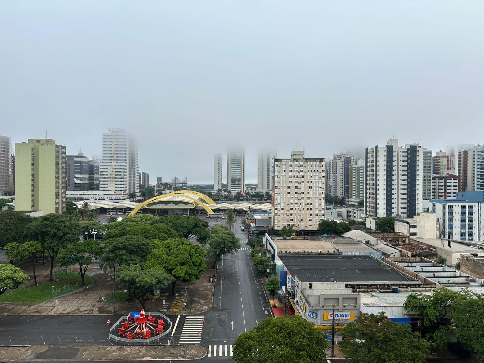 Previsão segue de chuva para esta terça-feira (10) em Maringá