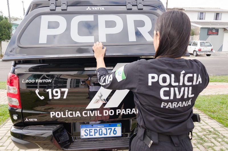 Polícia prende suspeito de matar jovem em biarticulado, em Curitiba