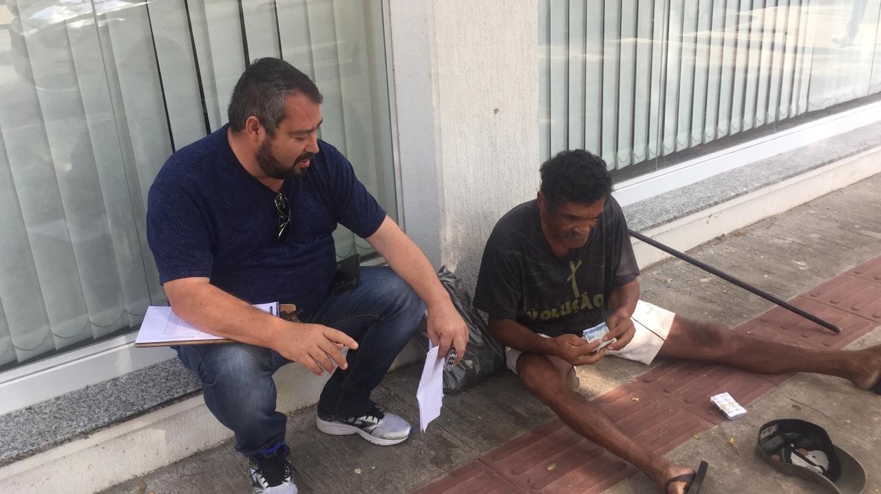 Pedintes no centro de Maringá são desafio para Sasc