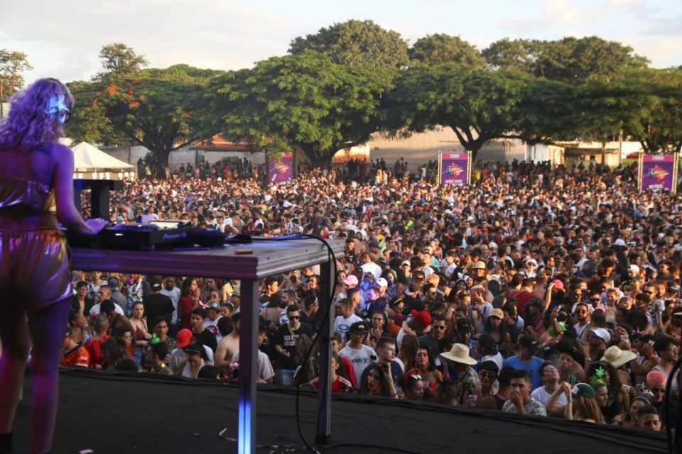 Carnaval 2022 está cancelado em Maringá