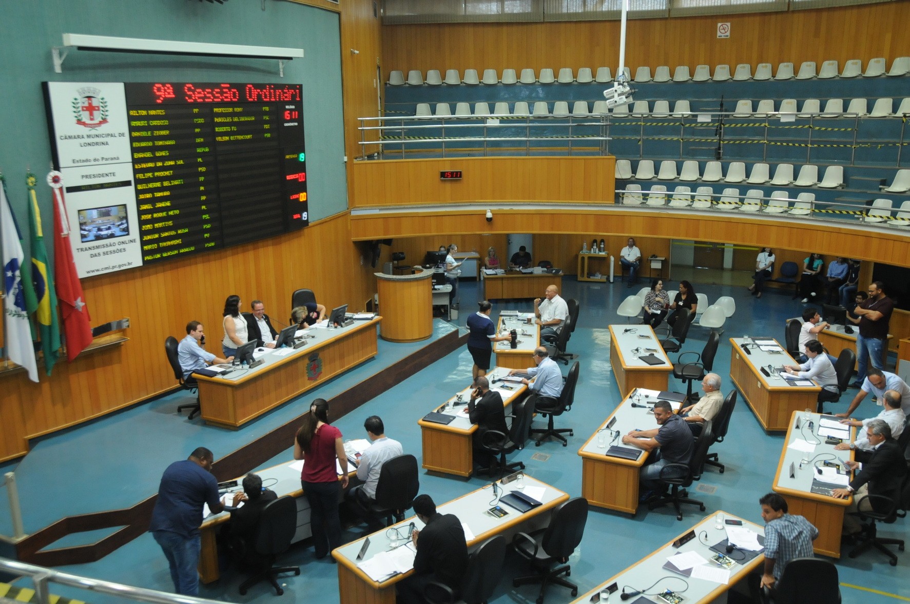Câmara aprova realização de audiência pública para discutir projeto que prevê alterações na Lei Cidade Limpa em Londrina