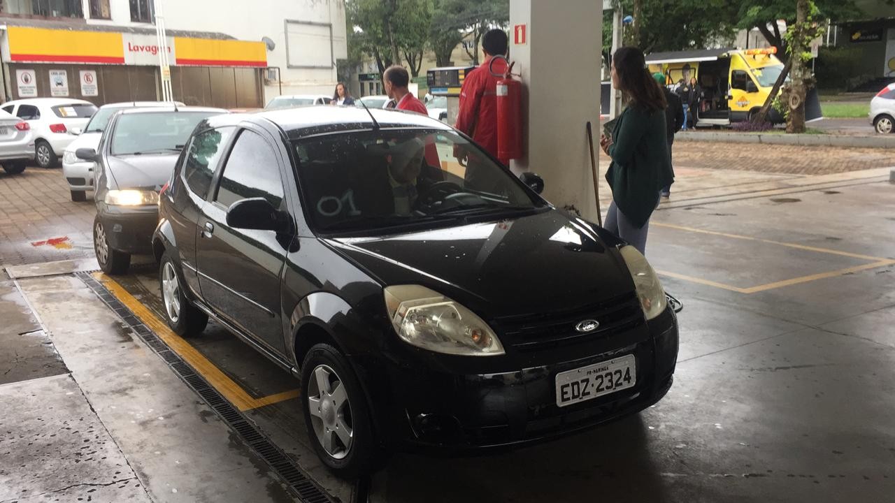 Posto vende gasolina em Maringá a R$ 2,80 cada litro