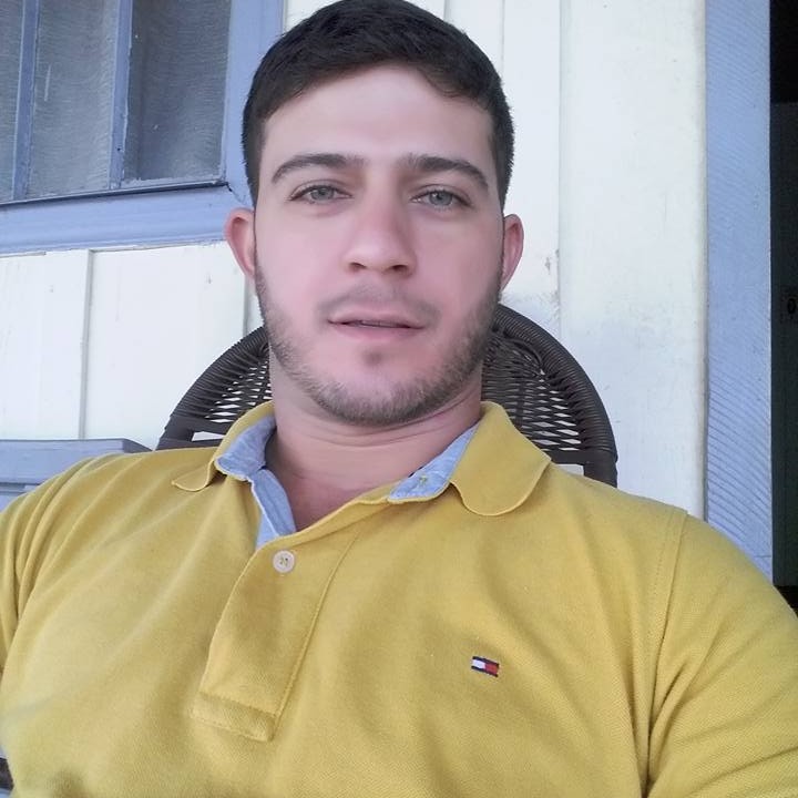 Motorista morre e mulher fica ferida após carro capotar na PR-317, em Maringá