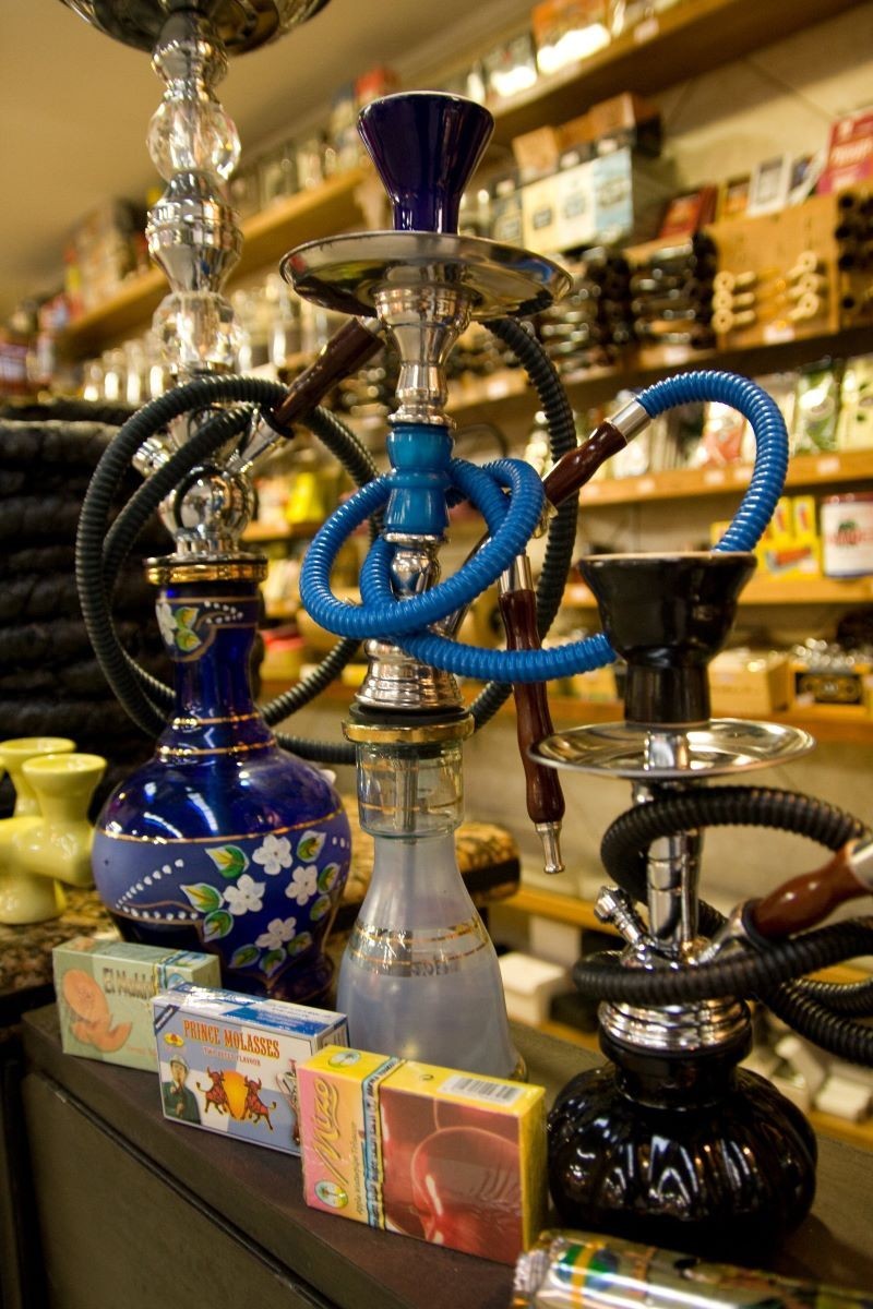 Conselho tutelar quer proibir permanência de menores em tabacarias