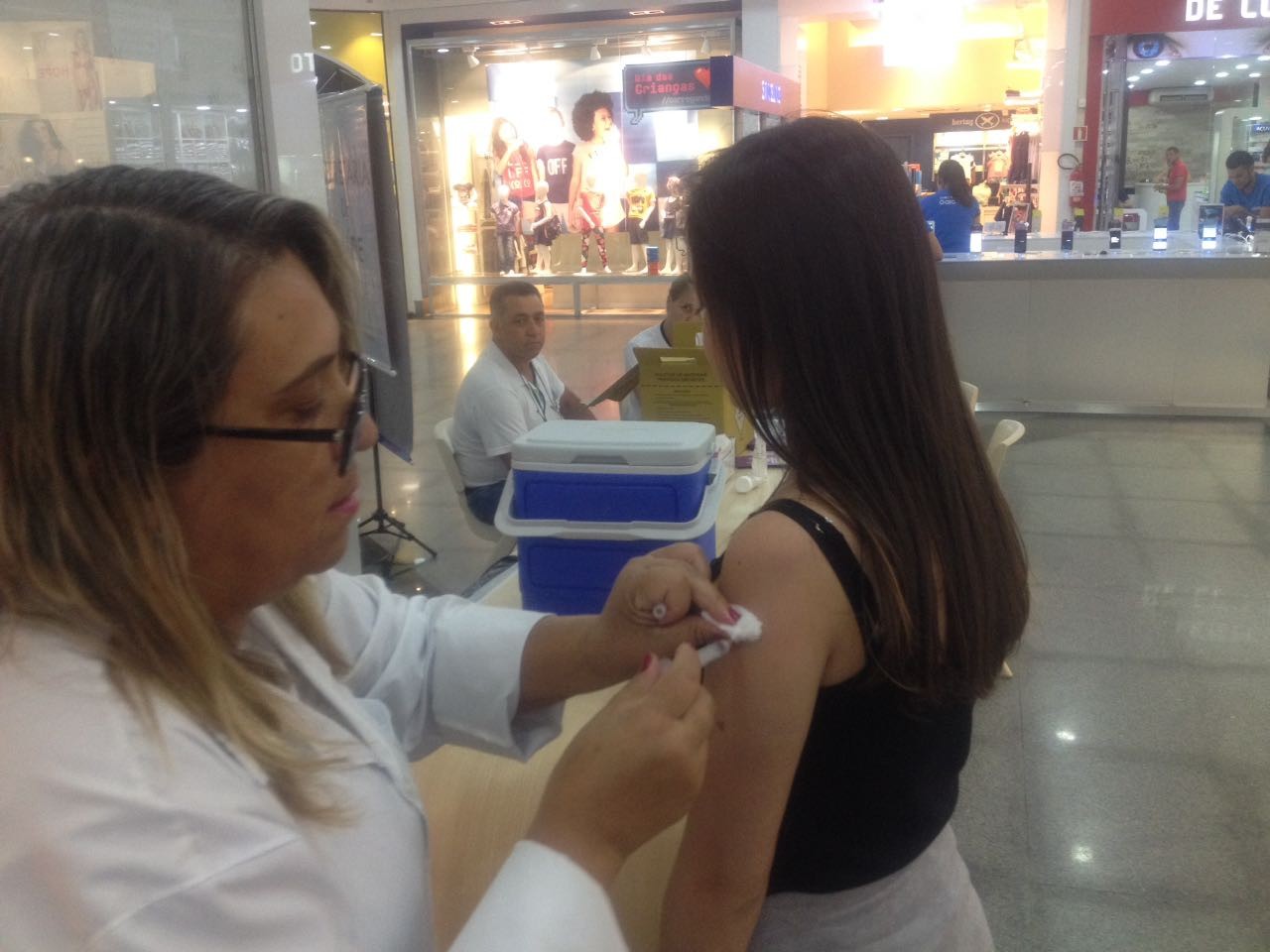 11.726 pessoas precisam ser vacinadas em Maringá