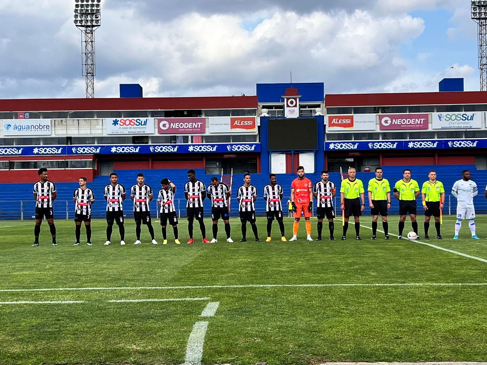 Grêmio Maringá empata na primeira partida da final