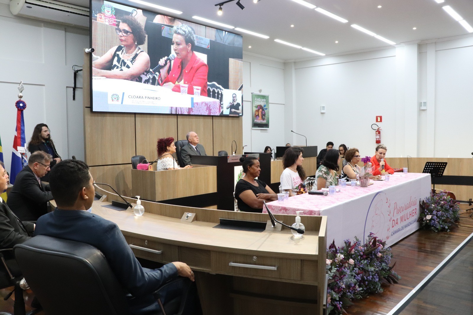 Câmara de Mandaguari lança Procuradoria da Mulher