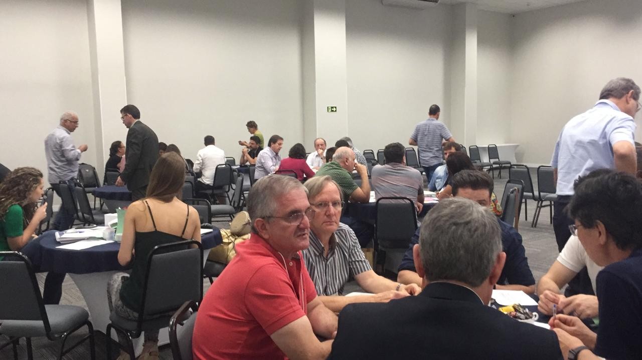 Empresários de todo o Paraná definem em Maringá o plano estratégico para os próximos dez anos