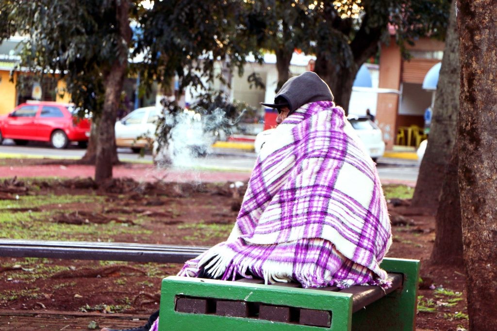 Prefeitura de Apucarana começa a disponibilizar abrigo de inverno