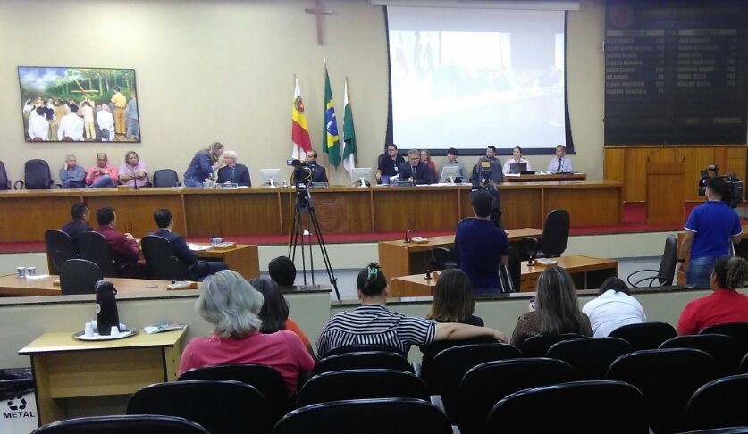 Relator vota pela continuidade da investigação