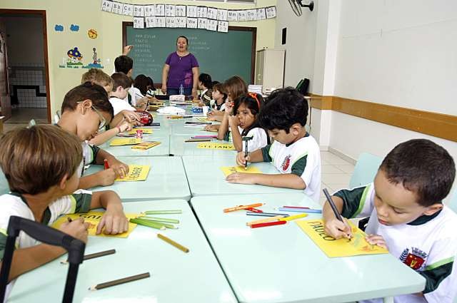 Ideb da rede estadual aumenta em Maringá, mas não atinge o esperado