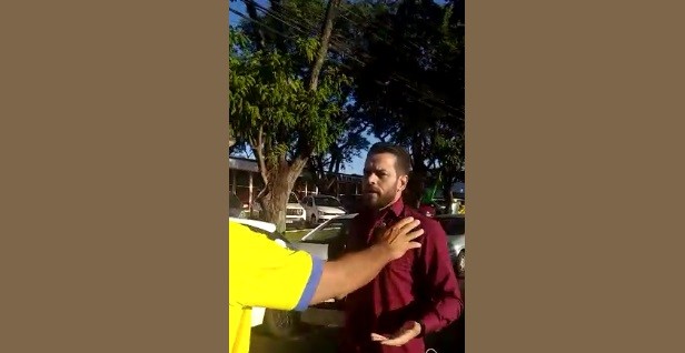 Equipe de TV é expulsa de manifestação