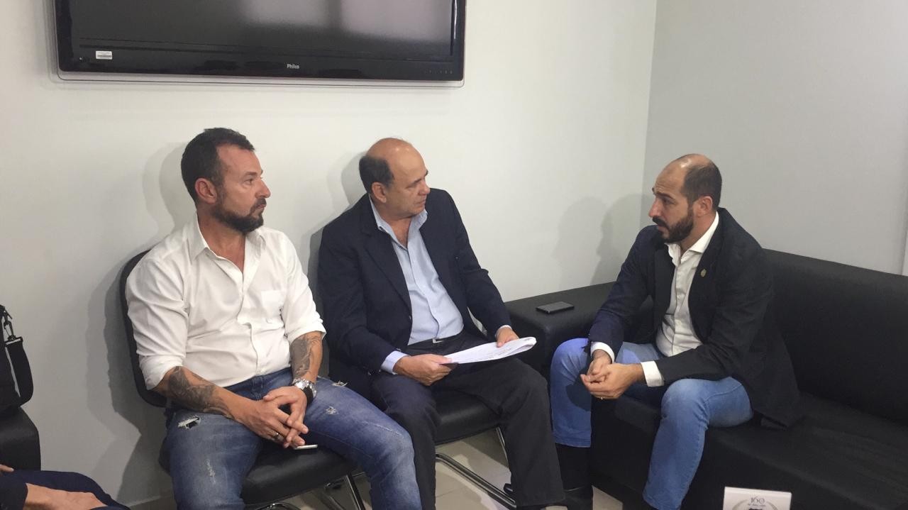 Secretário de Estado se reúne com delegados de Maringá e região