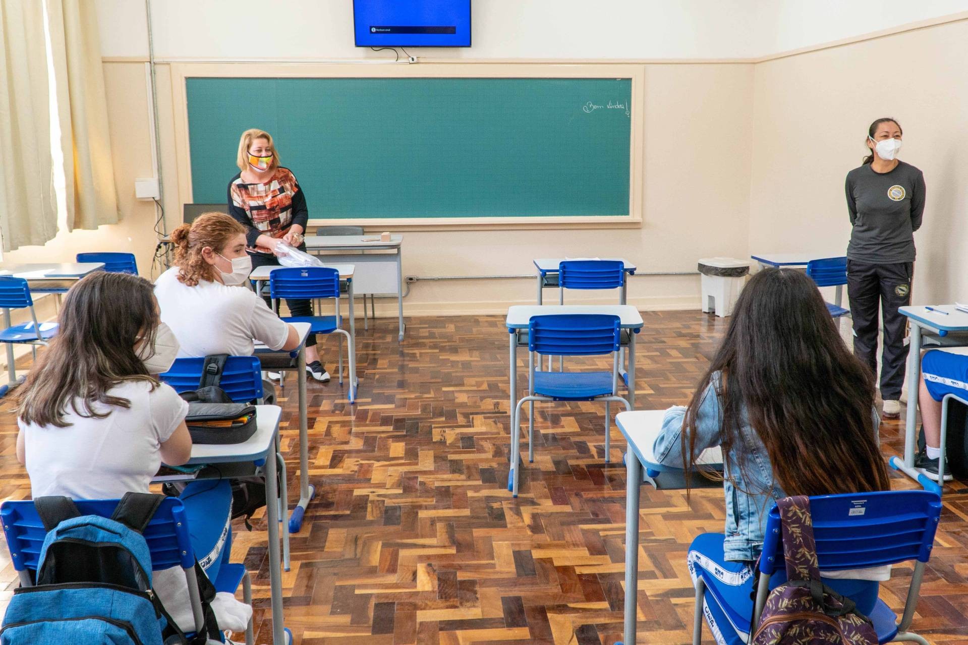 Rede estadual deverá retornar integralmente ao ensino presencial