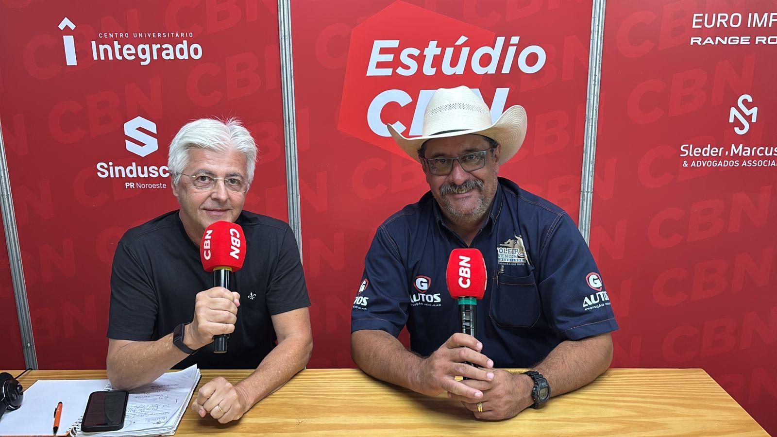 Começam os rodeios, com competidores de todo o país