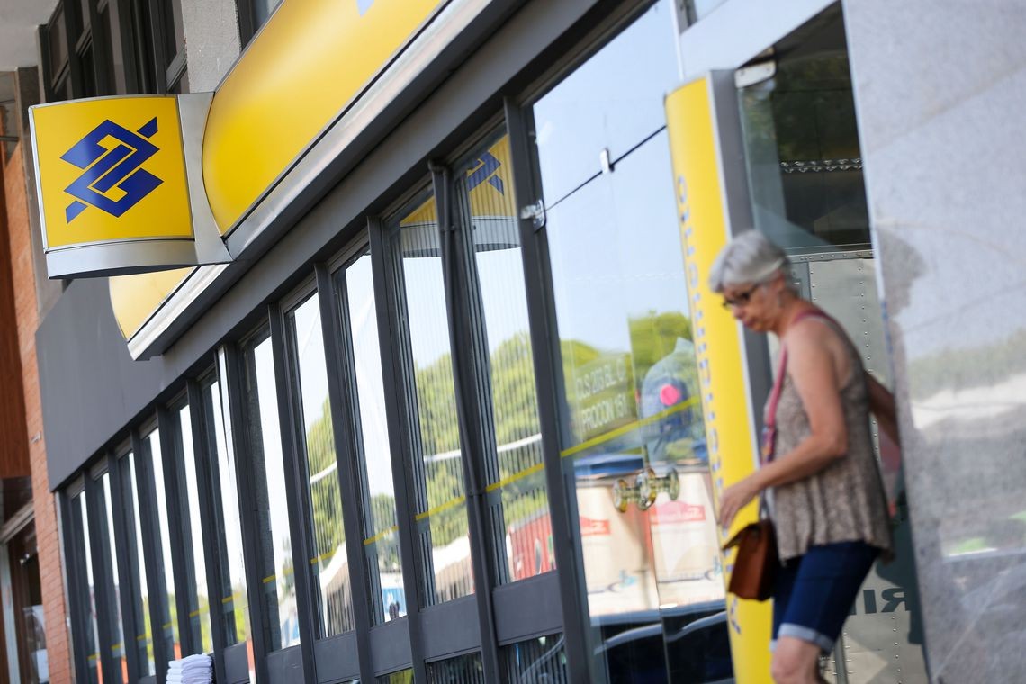 Reestruturações do BB e Itaú fortalecem agências digitais