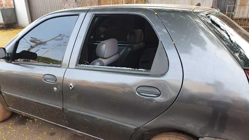 Ladrões roubam carro e trocam tiros com a polícia em Marialva