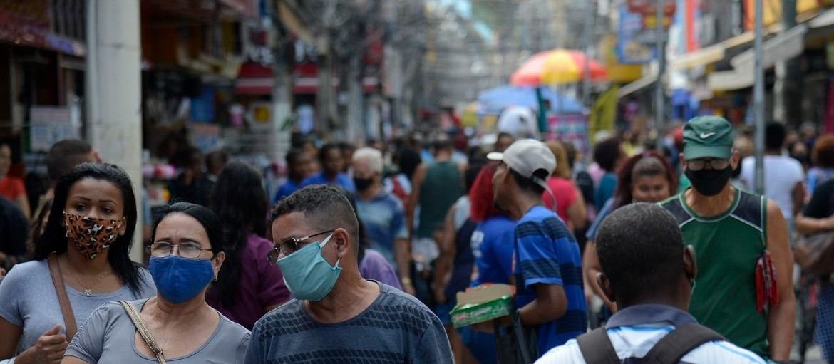 Secretaria Municipal da Saúde de Curitiba recomenda o uso de máscaras