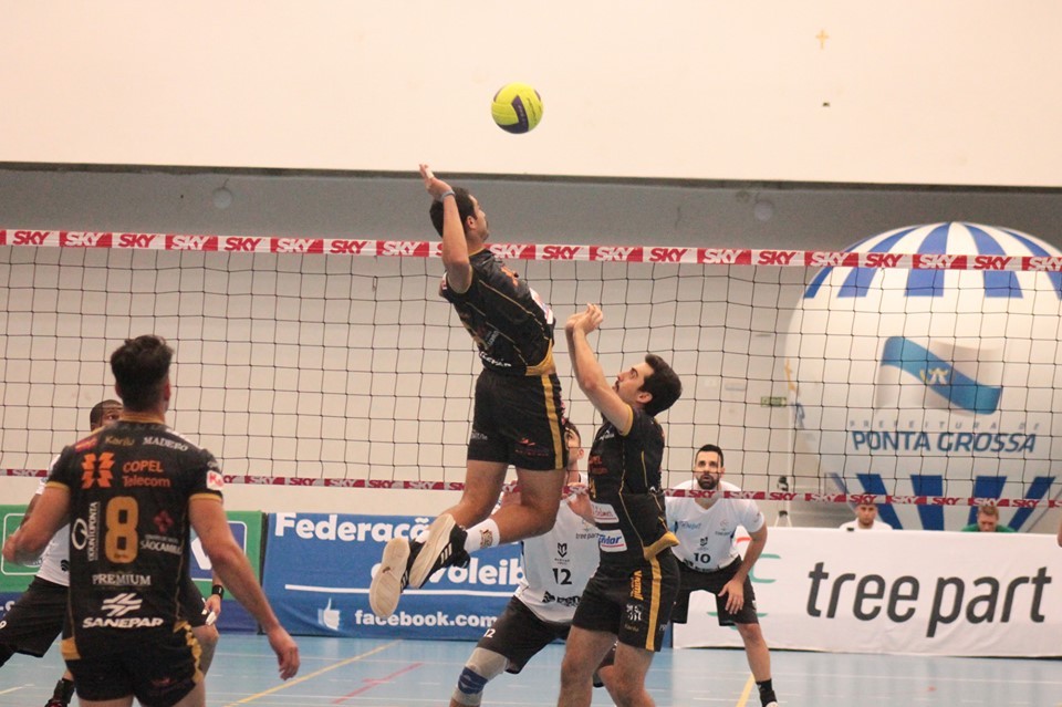 Denk Maringá perde para o Sesc RJ por 3 sets a 0