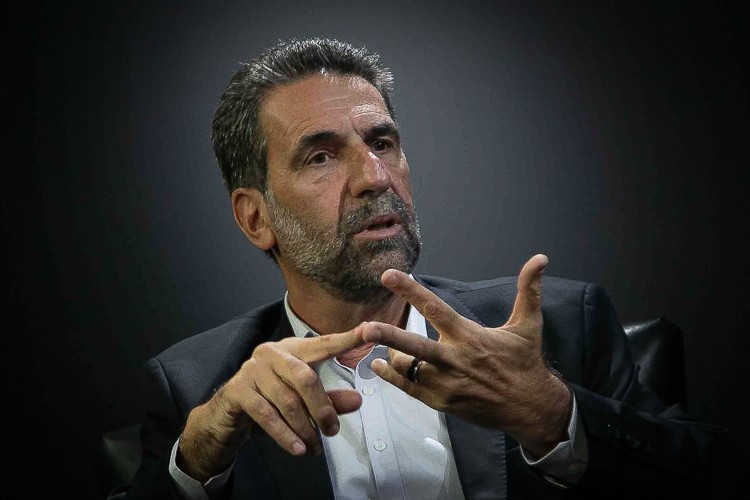 Não precisamos ter a maioria no Paraná, mas ganhar a eleição no país, diz deputado