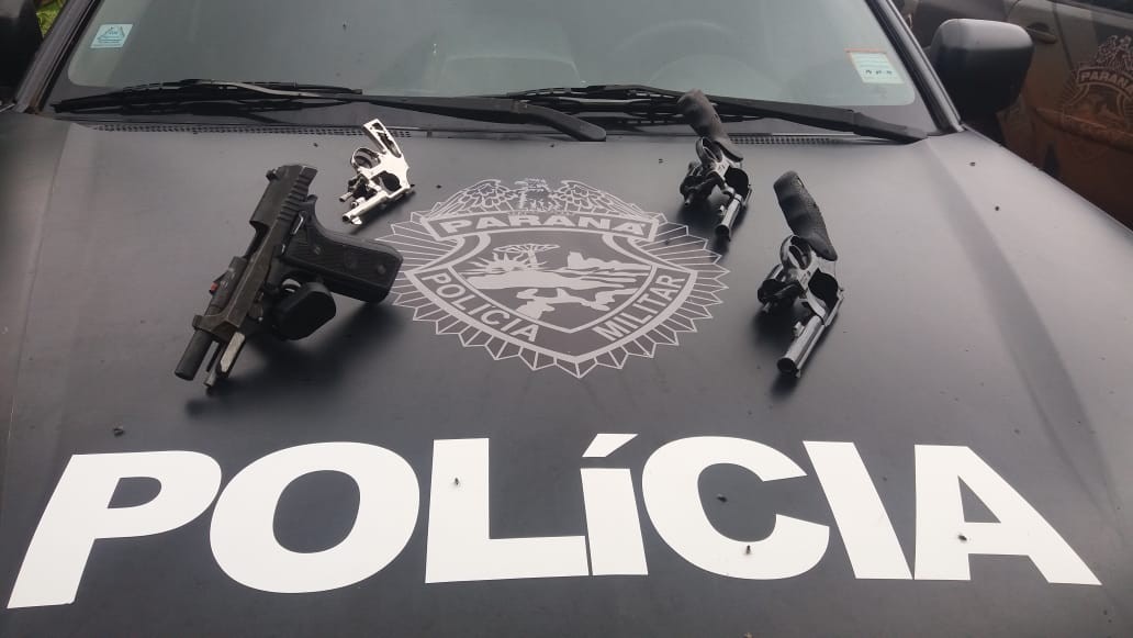 Tiroteio termina com quatro suspeitos mortos em Munhoz de Melo