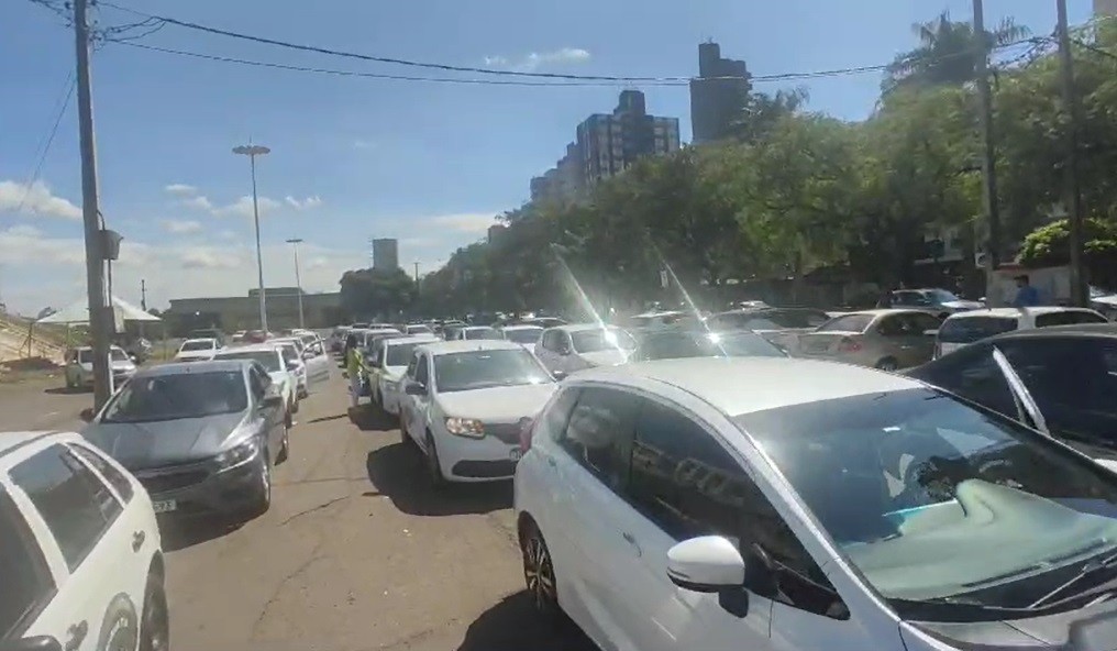 Motoristas de aplicativo protestam contra projeto de lei federal