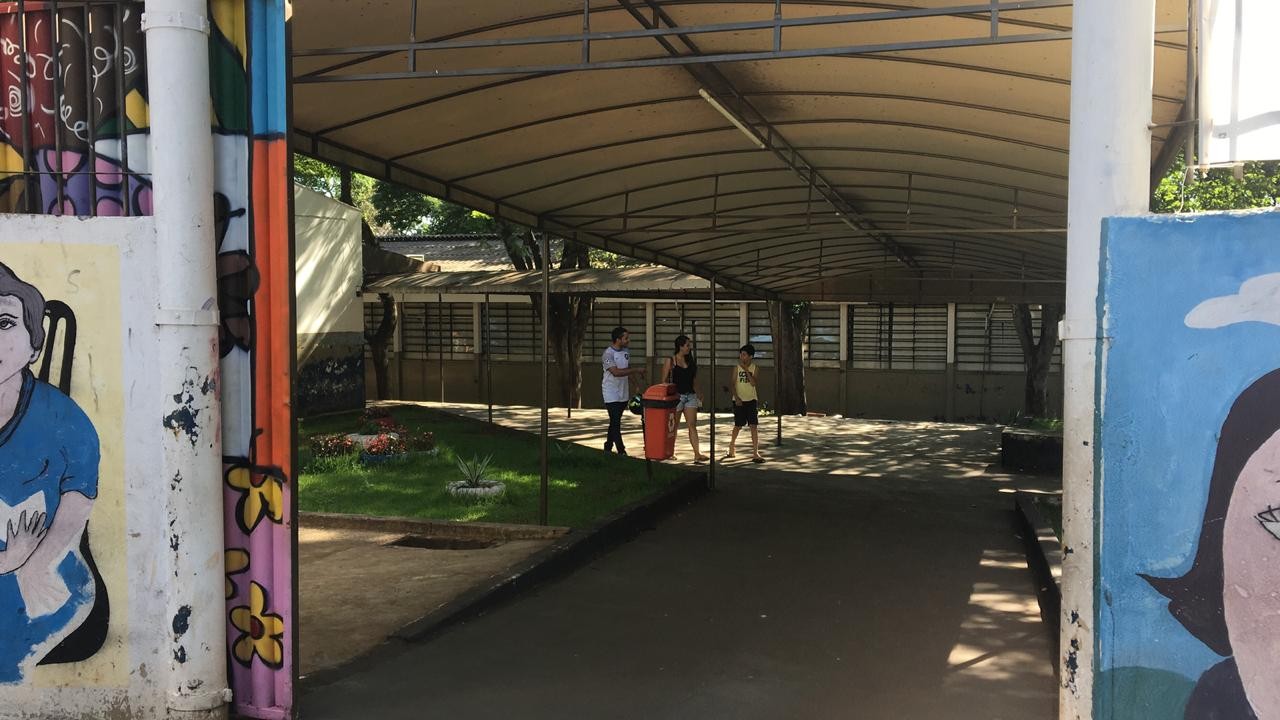 Tarde de votação tranquila no Colégio Moisés Maluf