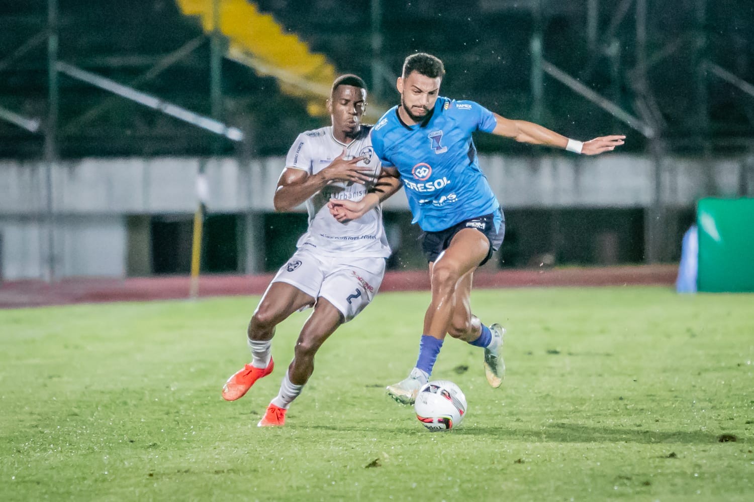 Aruko empata com Azuriz em jogo tenso no Willie Davids