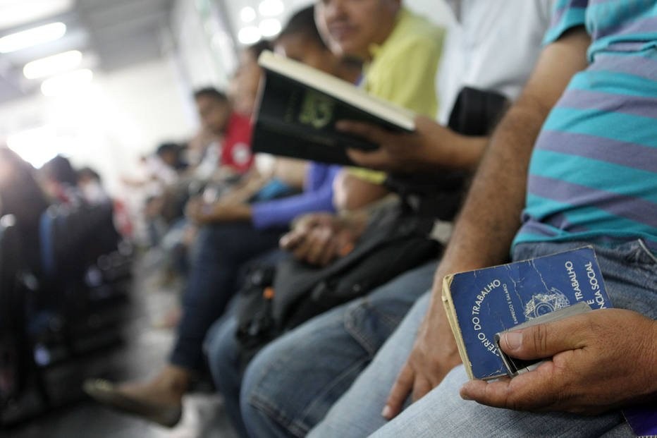 Desemprego de longo prazo cresceu 42,4% entre 2015 e 2019, diz IPEA