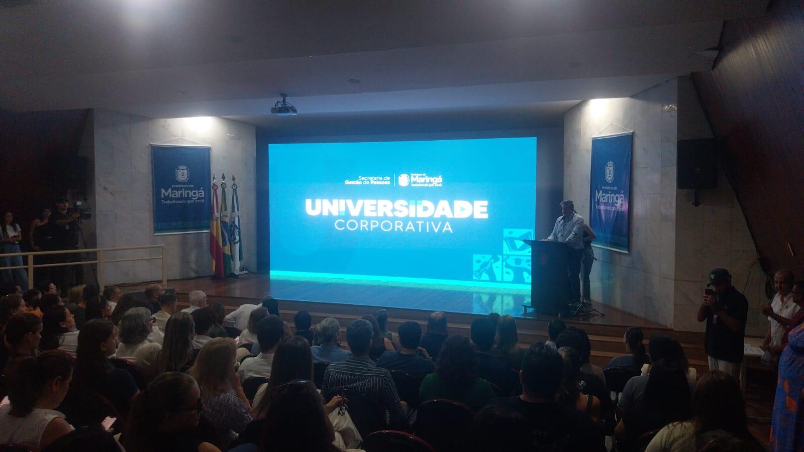 Prefeitura lança Universidade Corporativa com plataforma online de cursos